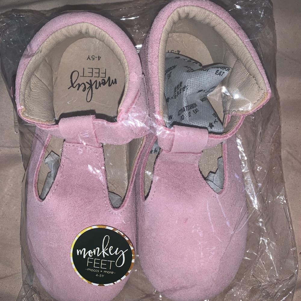 Pink/blush suede t-straps